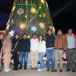 EXITOSO ENCENDIDO DEL ÁRBOL EN APIZACO QUE ENCABEZO JAVIER RIVERA DONDE REUNIÓ A MILES DE APIZAQUENSES EN EL MARCO DEL FESTIVAL NAVIDEÑO 2024